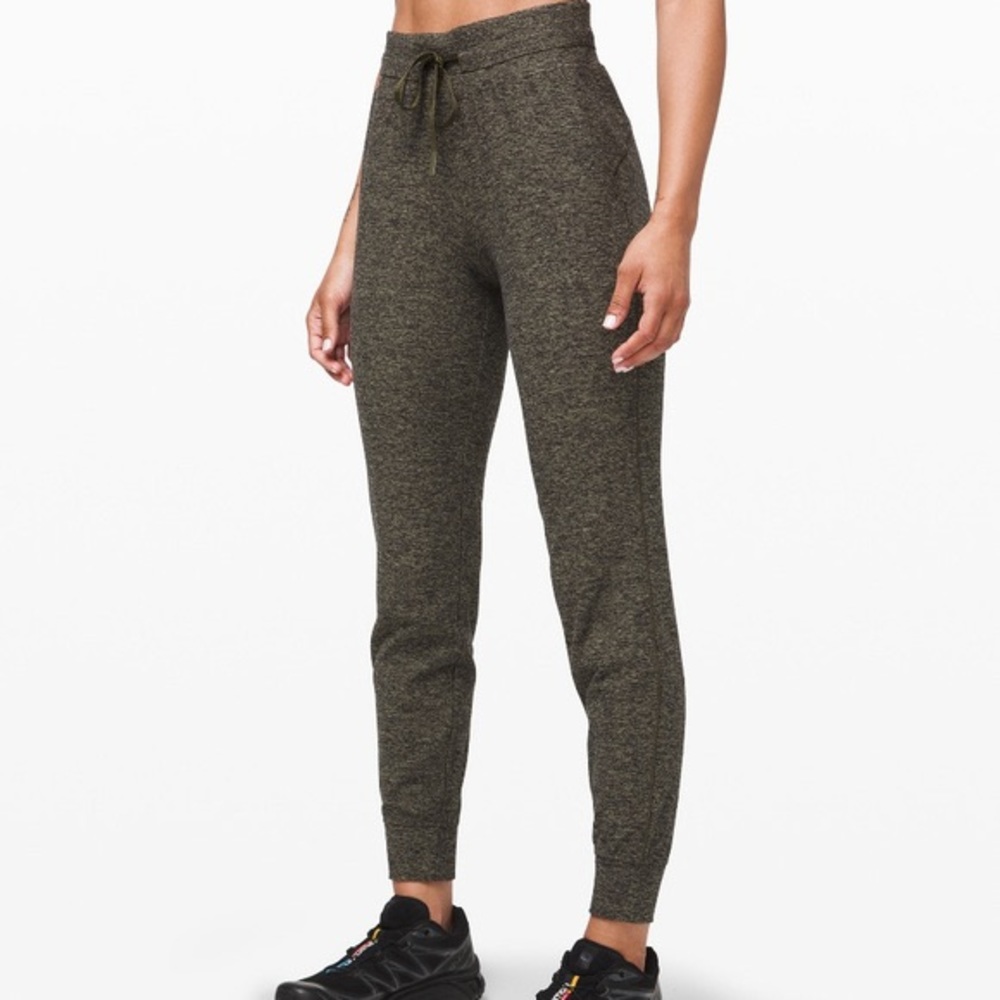 Lululemon Ready to Rulu Jogger